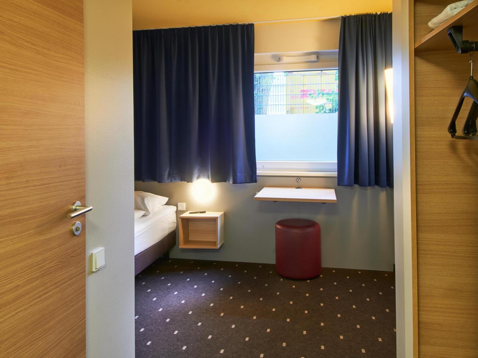 Frankfurt-nord Hotel 3*