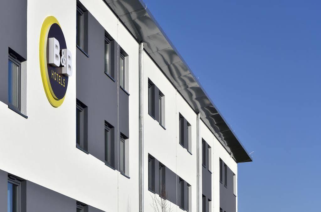 Frankfurt-nord Hotel 3*